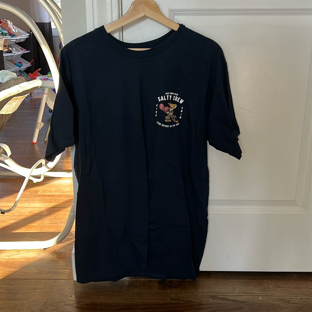 Men’s large Salty Crew t shirt - navy